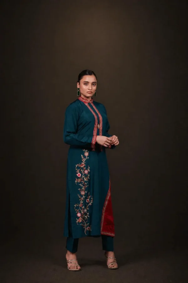Emerald green hand-embroidered raw silk outfit, gallery view 1 — Gul-e-Seher