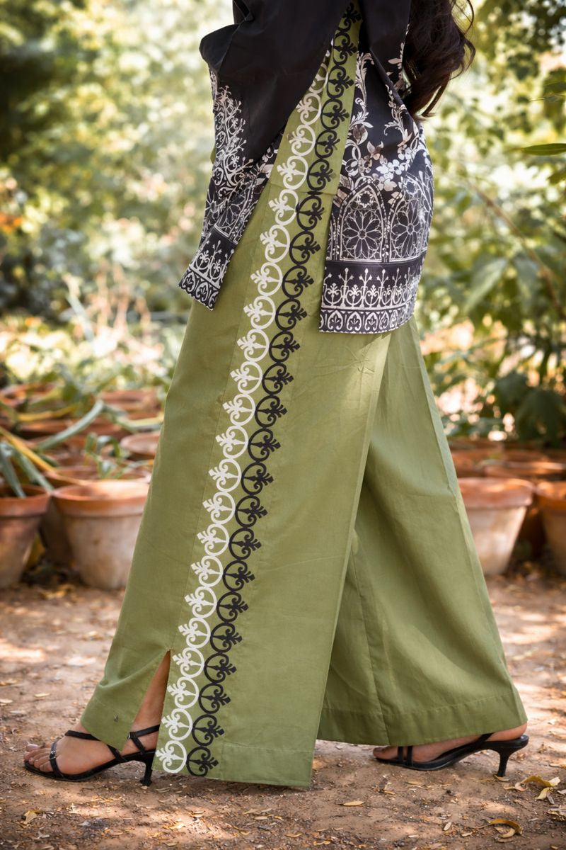 Slate cotton lawn 2-piece — back view of black and ivory print shirt with straight trouser, Sarah Tareen