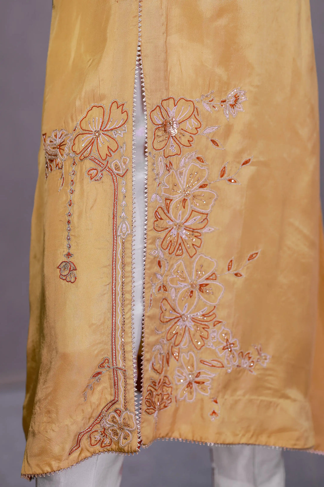 Neeam Tale -  by Sarah Tareen | Pakistani Luxury Fashion