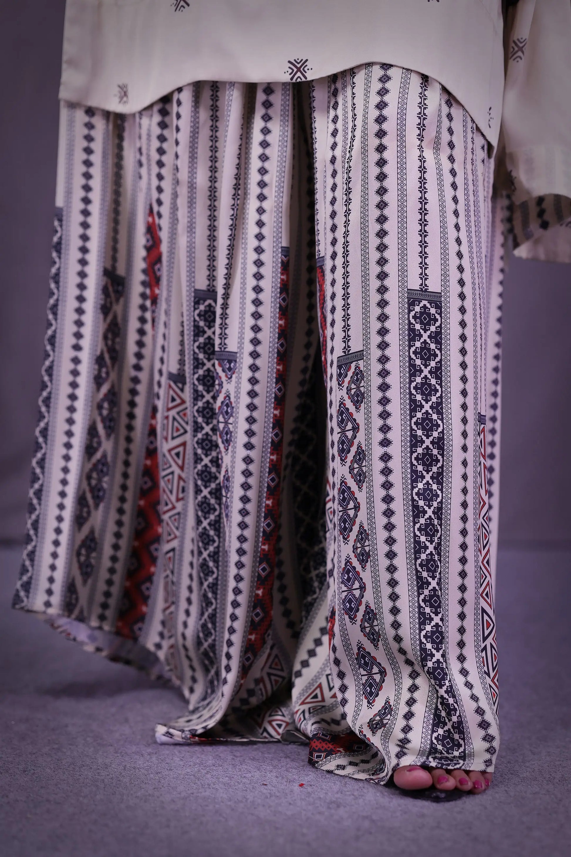 Sassi Ka Safar -  by Sarah Tareen | Pakistani Luxury Fashion