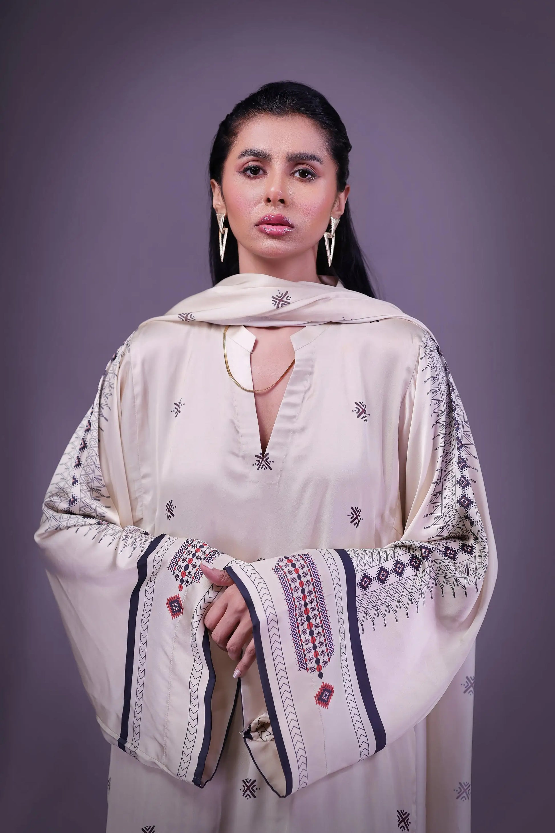 Sassi Ka Safar -  by Sarah Tareen | Pakistani Luxury Fashion